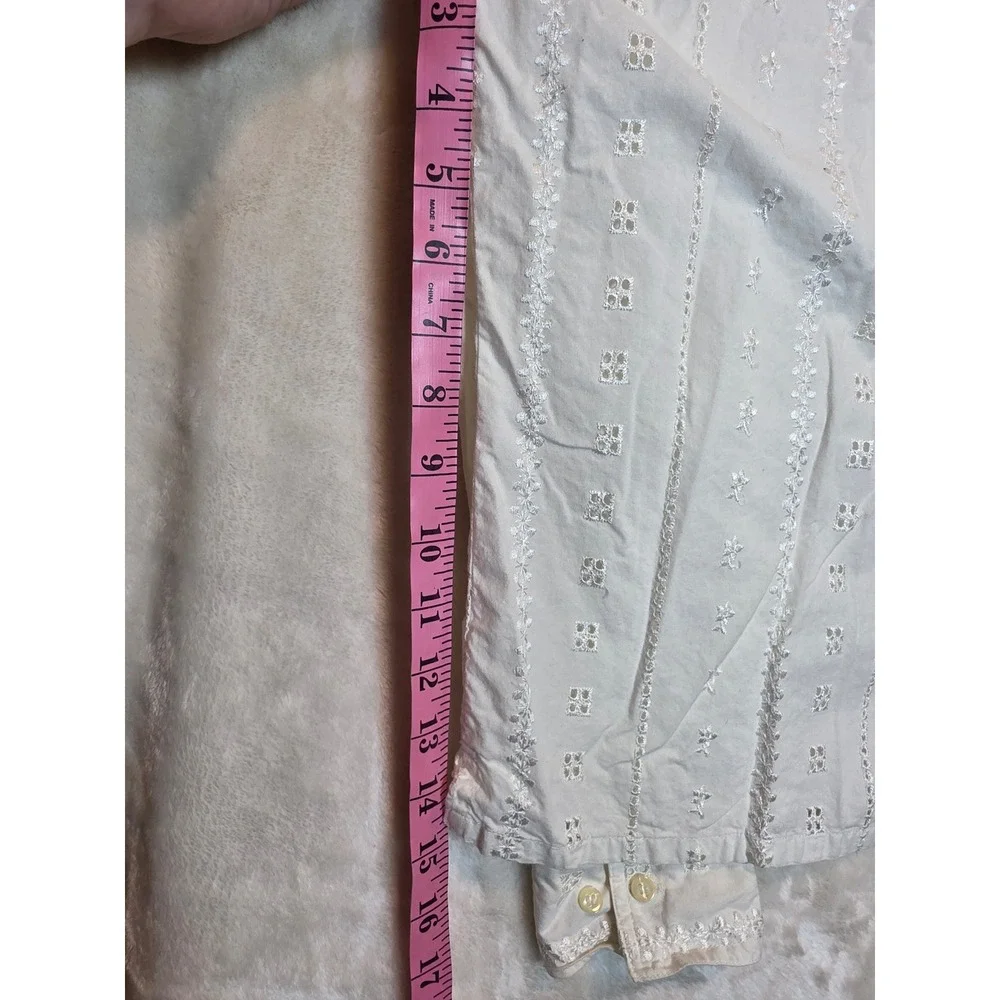 White Stag Women White Eyelet Embroidered Cotton Button Down Shirt‎ Size M 8/10